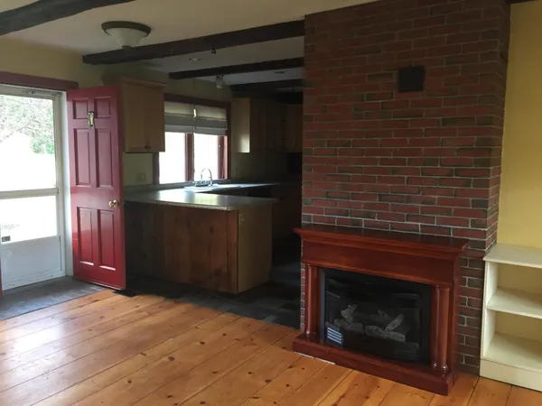 $2,395 | 36 Happy Valley Road, Woodstock, VT 05091