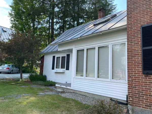 $2,395 | 36 Happy Valley Road, Woodstock, VT 05091