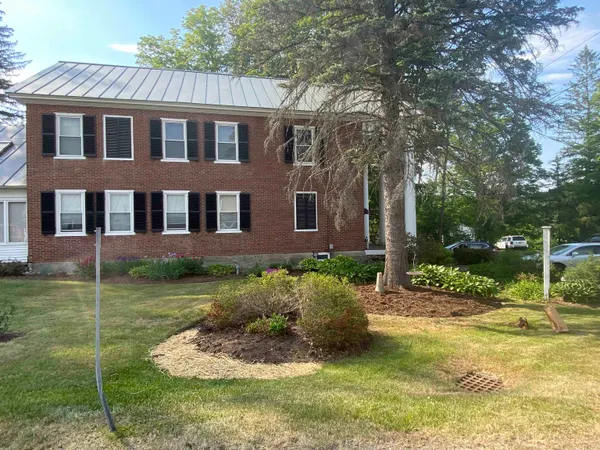 $2,395 | 36 Happy Valley Road, Woodstock, VT 05091