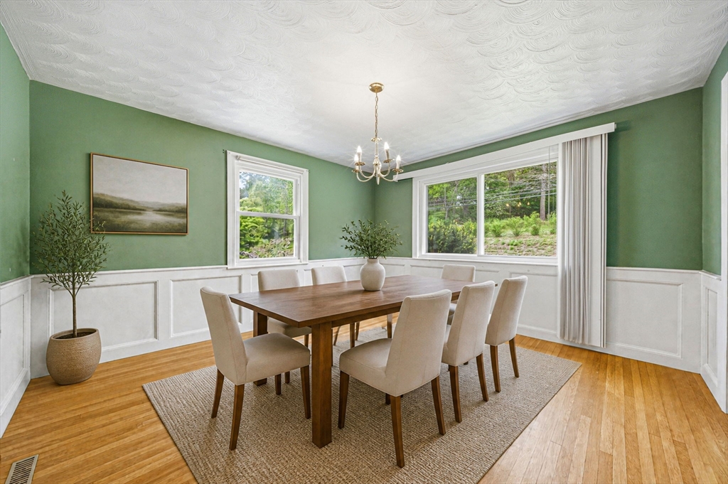 146 Acton Road Chelmsford, MA 01824 - Photo 14 of 42