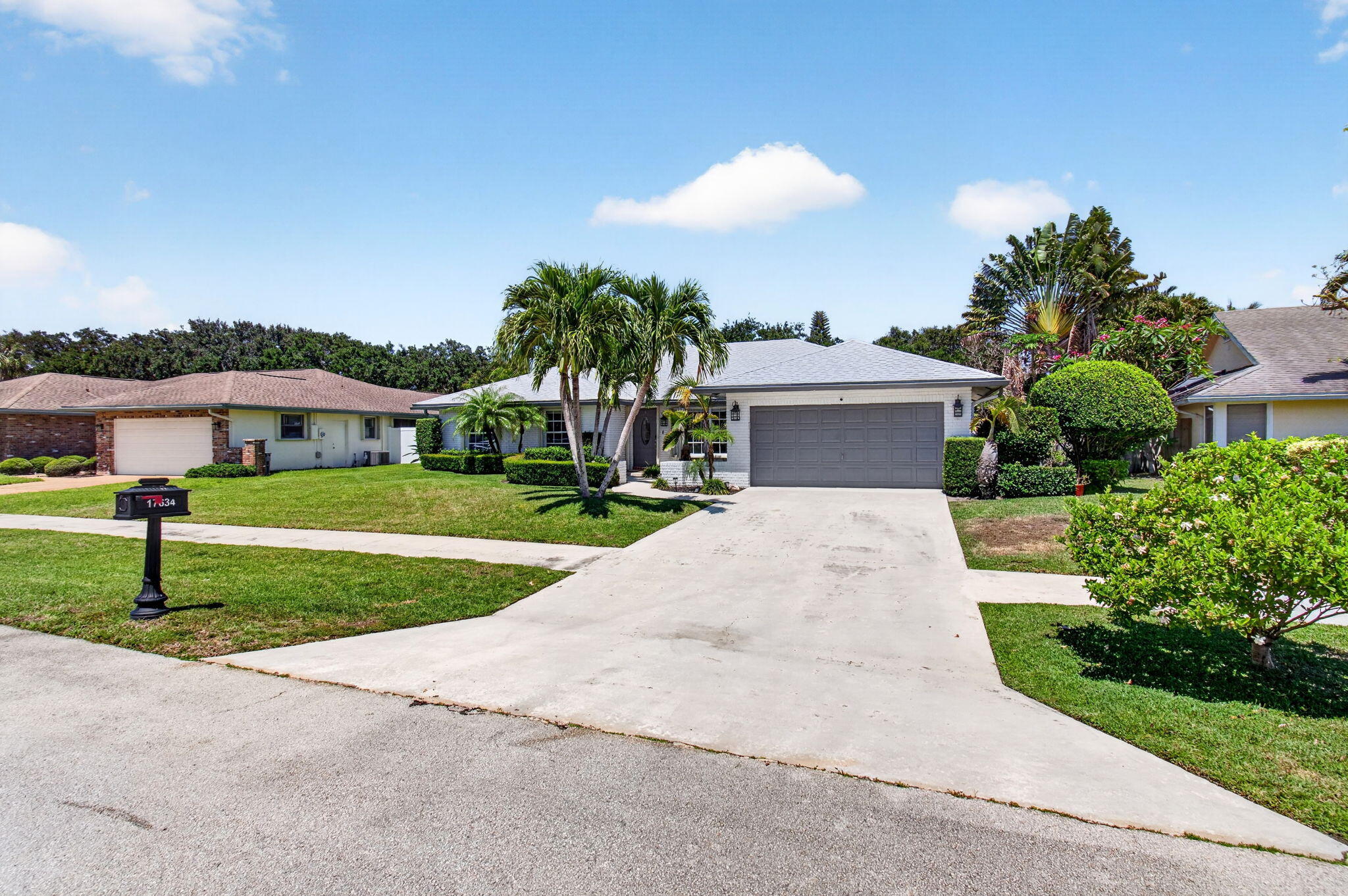 17634 Lake Park Road Boca Raton, FL 33487 - Photo 3 of 67 3-web-or-mls-DSC_6780