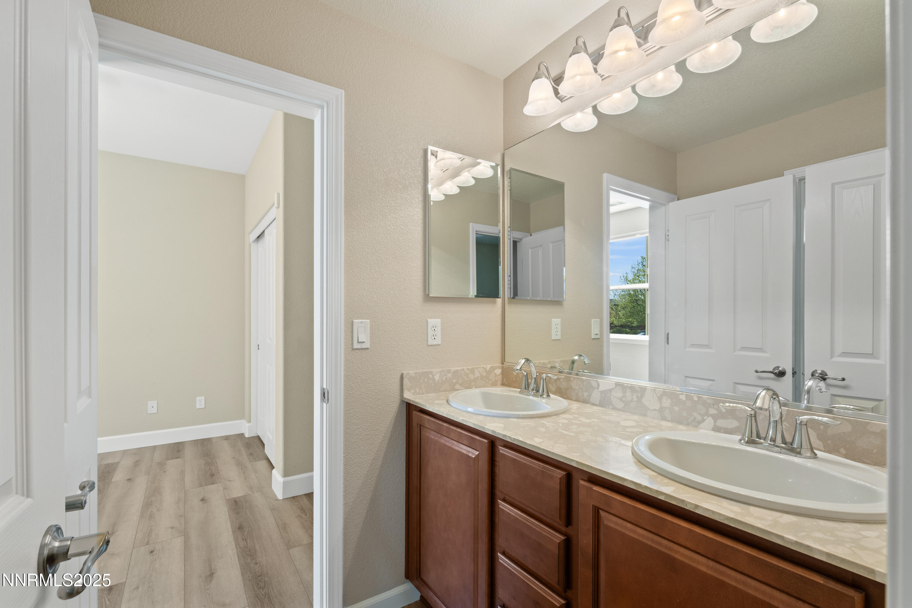 225 Lafayette Lane Reno, NV 89509 - Photo 12 of 19 Dual Access Ensuite Bath