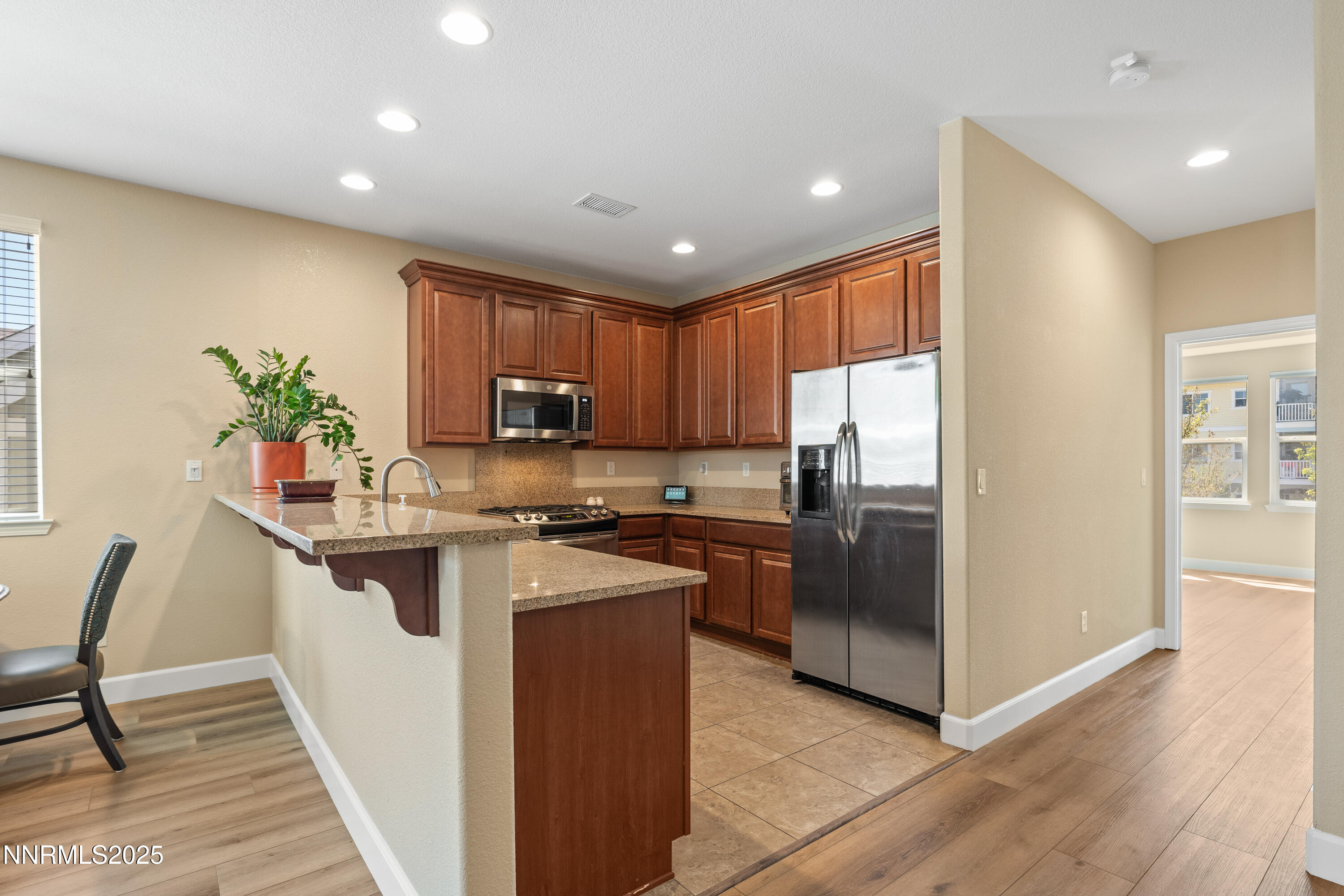 225 Lafayette Lane Reno, NV 89509 - Photo 6 of 19 Kitchen/Hall