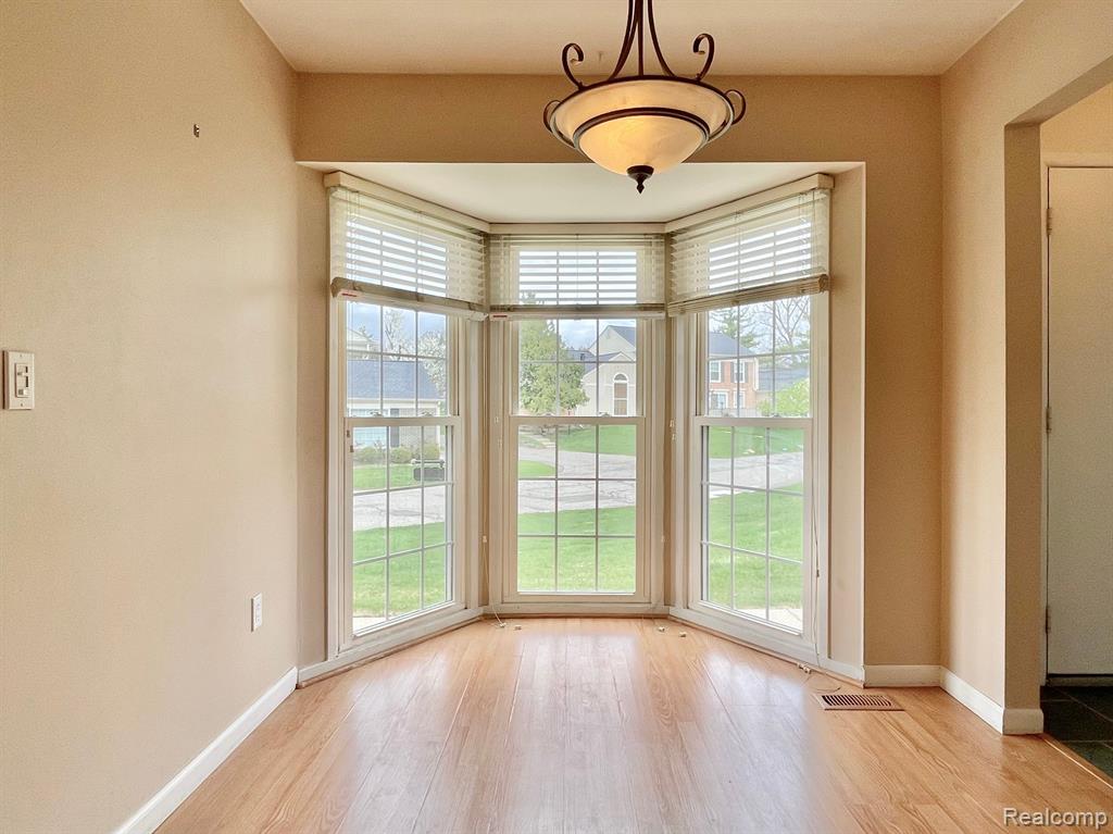 1223 Candlestick Lane Rochester Hills, MI 48306 - Photo 7 of 37