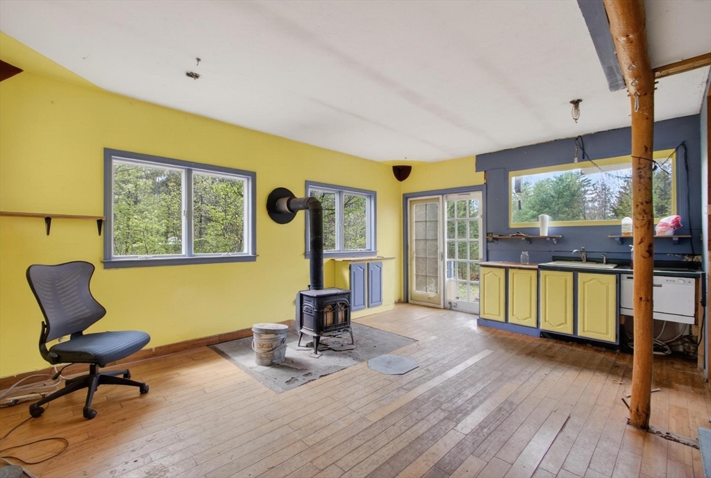 1673 Petersham Road Athol, MA 01331 - Photo 7 of 19