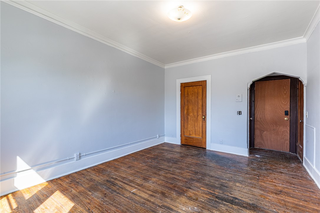 312 Lake Avenue Rochester, NY 14608 - Photo 15 of 34