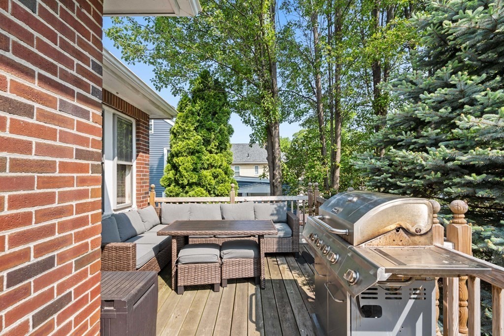 24 Alton Road Quincy, MA 02169 - Photo 4 of 35 Gallery Image 4