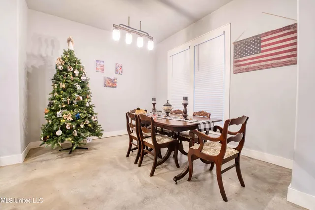 $430,000 | 301 Summer Oaks Drive, Lamar, MS 38642