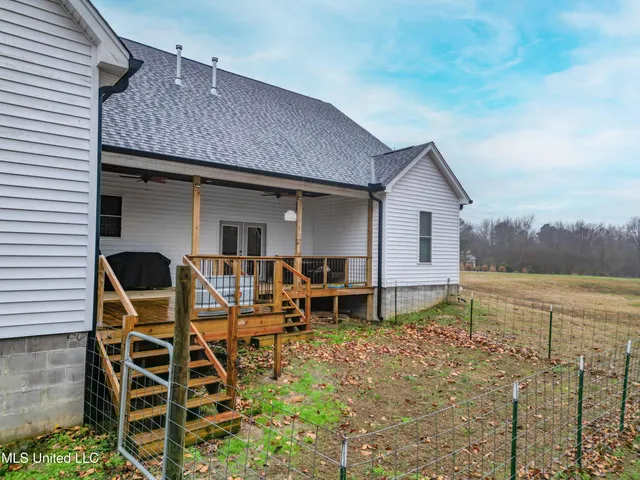$430,000 | 301 Summer Oaks Drive, Lamar, MS 38642