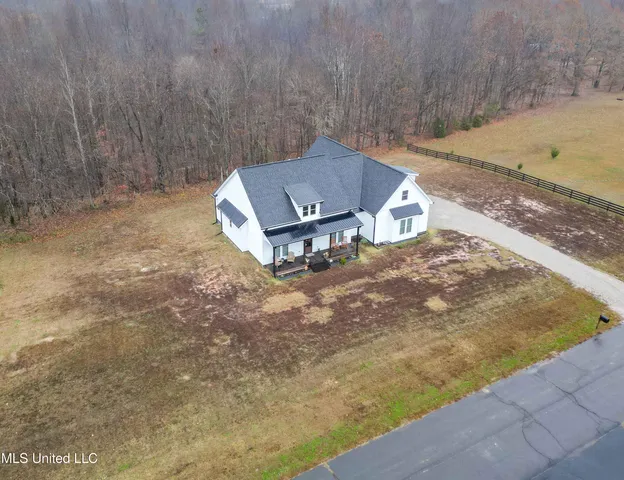 $430,000 | 301 Summer Oaks Drive, Lamar, MS 38642