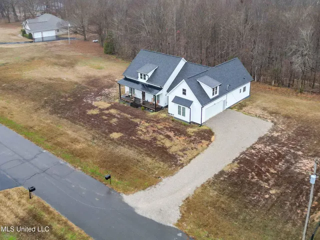 $430,000 | 301 Summer Oaks Drive, Lamar, MS 38642