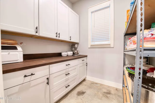 $430,000 | 301 Summer Oaks Drive, Lamar, MS 38642