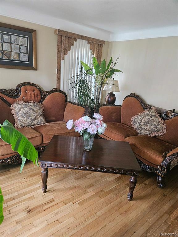 22796 Roxana Avenue Eastpointe, MI 48021 - Photo 3 of 21 Gallery Image 3