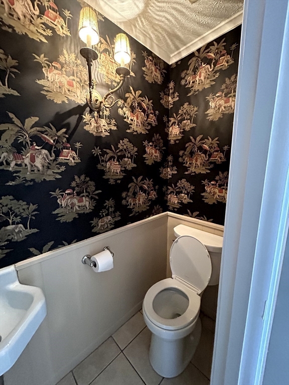 80 Linden Street, Unit 80 Salem, MA 01970 - Photo 14 of 35 a view of bathroom