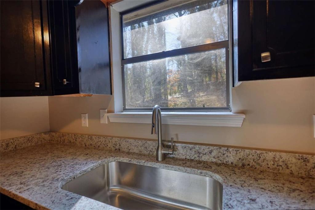 85 Valley Drive Stockbridge, GA 30281 - Photo 11 of 33