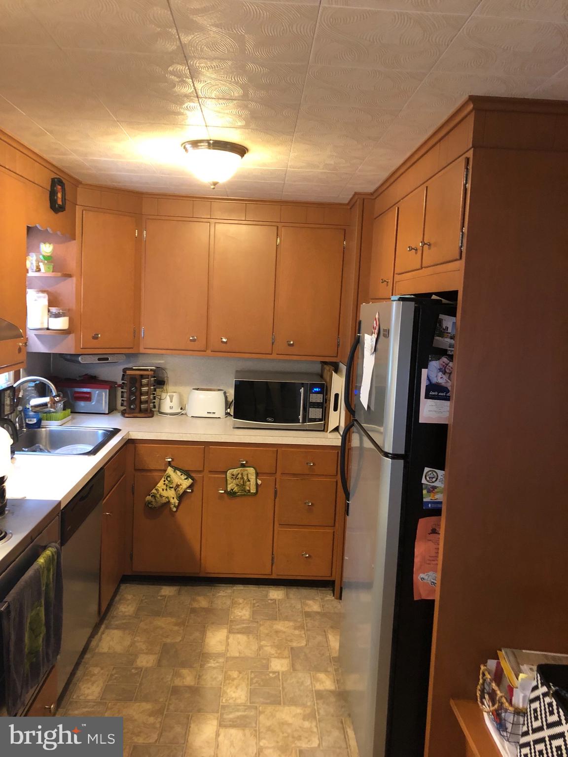 3031 Elm Road Reading, PA 19605 - Photo 5 of 12 Gallery Image 5