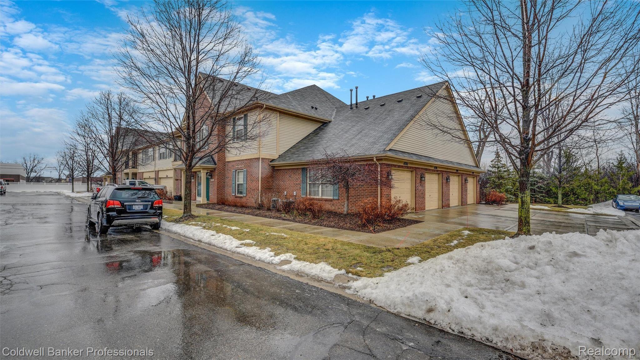 11782 Farmington Road, Unit 86 Livonia, MI 48150 - Photo 26 of 27 26-11782 Farmington Road-26.jpg