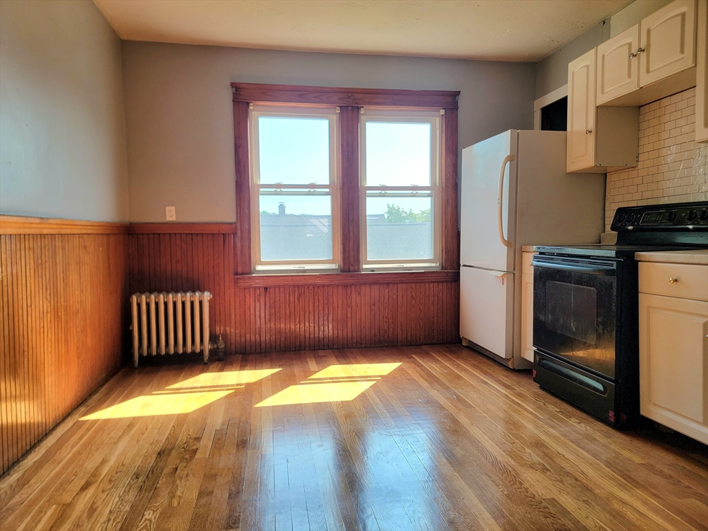 26 Stebbins Street, Unit 2 Worcester, MA 01607 - Photo 9 of 13