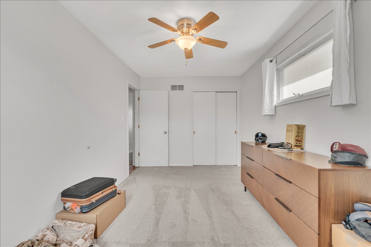 1413 30th Avenue Moline, IL 61265 - Photo 27 of 45