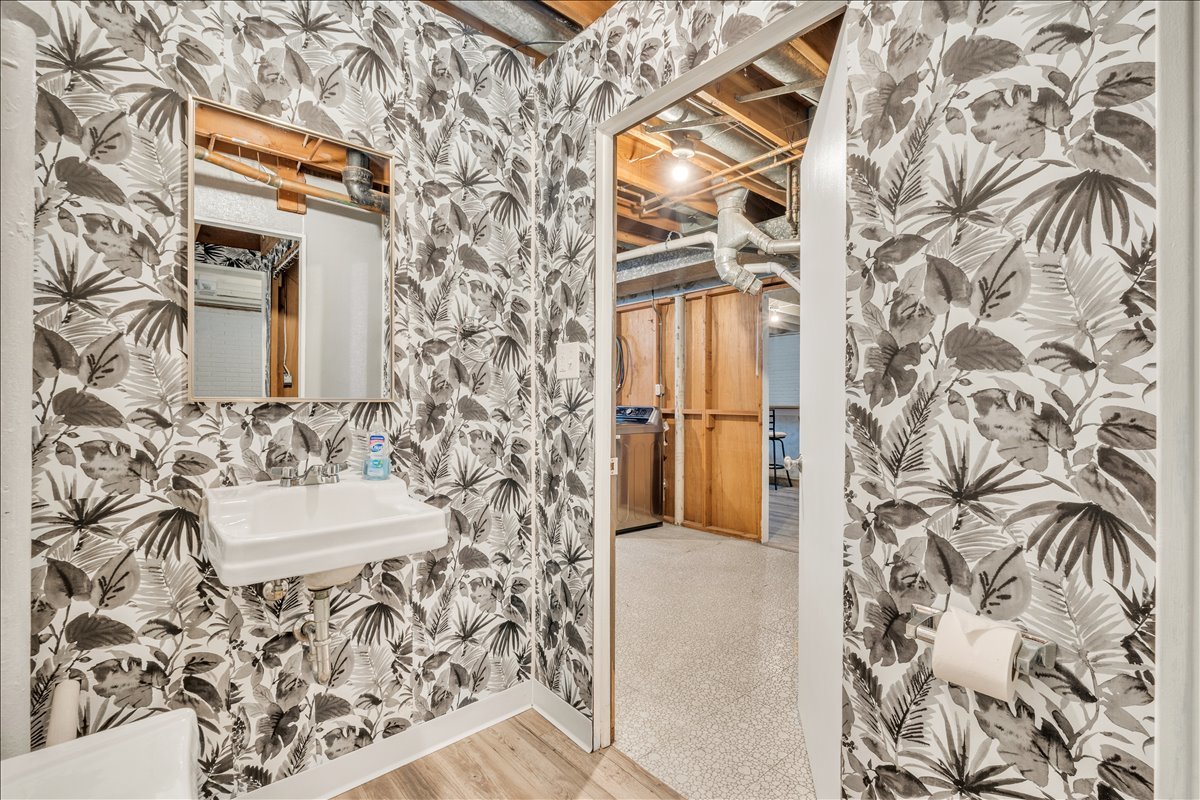 1413 30th Avenue Moline, IL 61265 - Photo 40 of 45