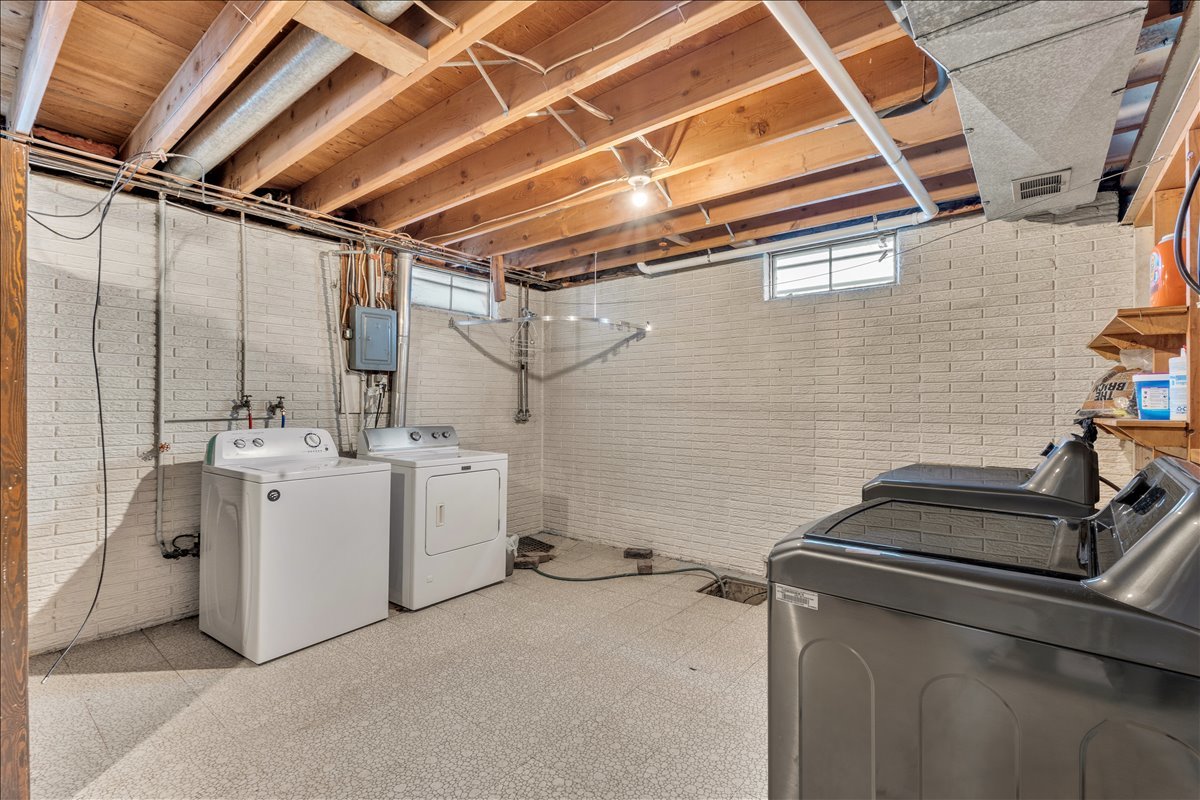 1413 30th Avenue Moline, IL 61265 - Photo 41 of 45