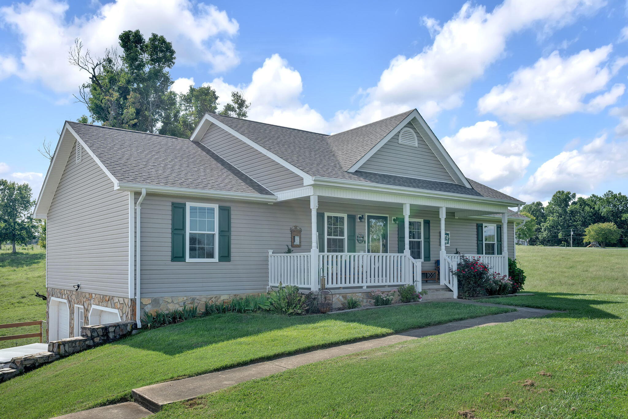 77 Johnson Road Greeneville, TN 37743 - Photo 3 of 32 32-web-or-mls-DSC06688