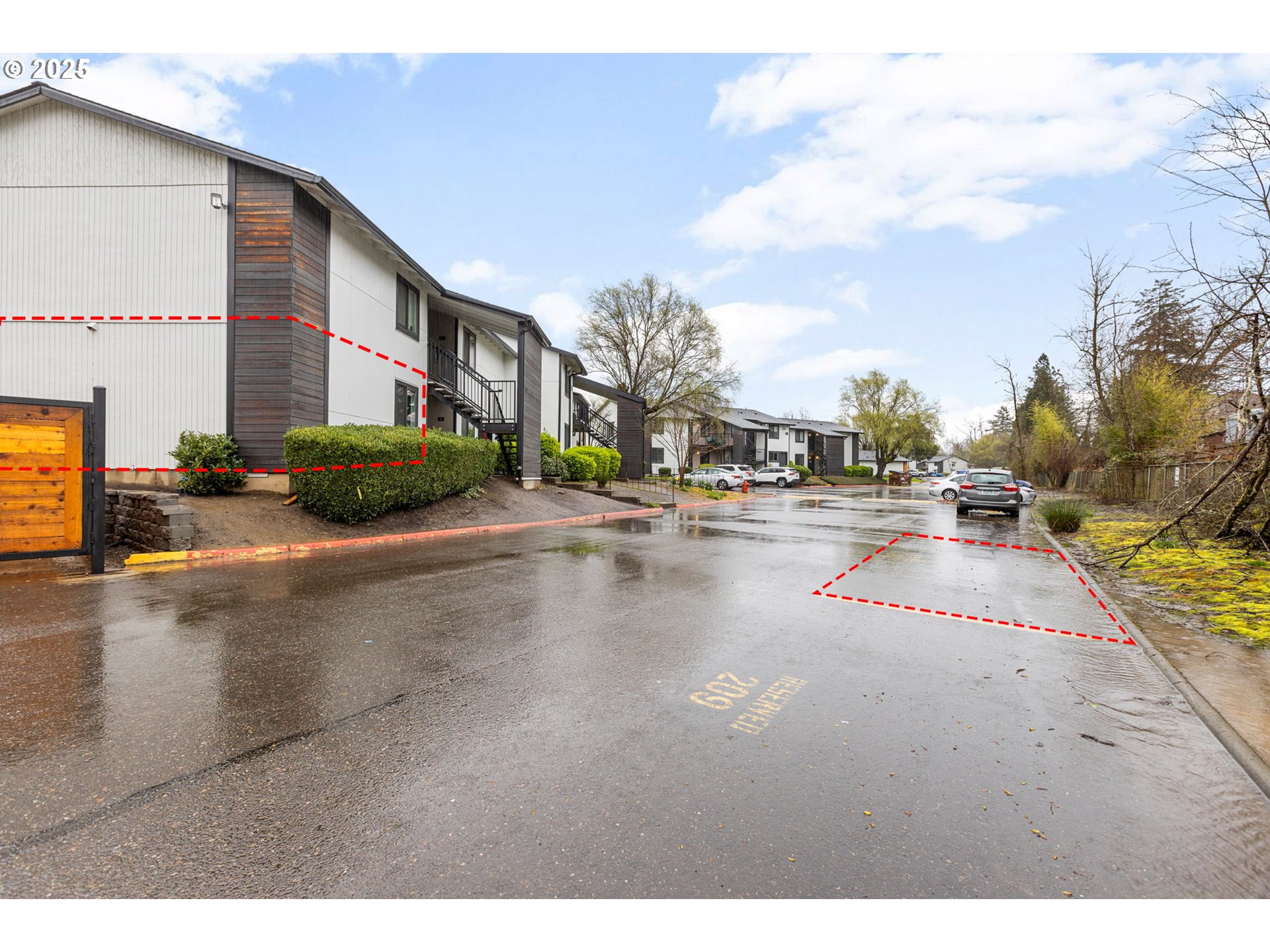 14095 Southwest Walker Road Beaverton, OR 97005 - Photo 14 of 27 Gallery Image 14