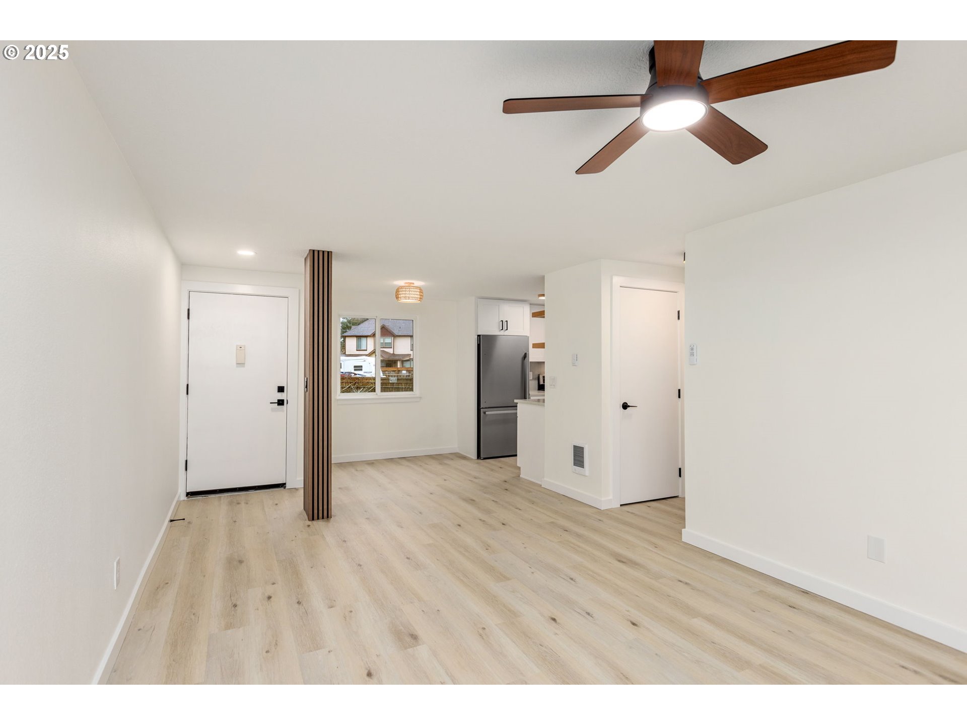 14095 Southwest Walker Road Beaverton, OR 97005 - Photo 19 of 27 Gallery Image 19
