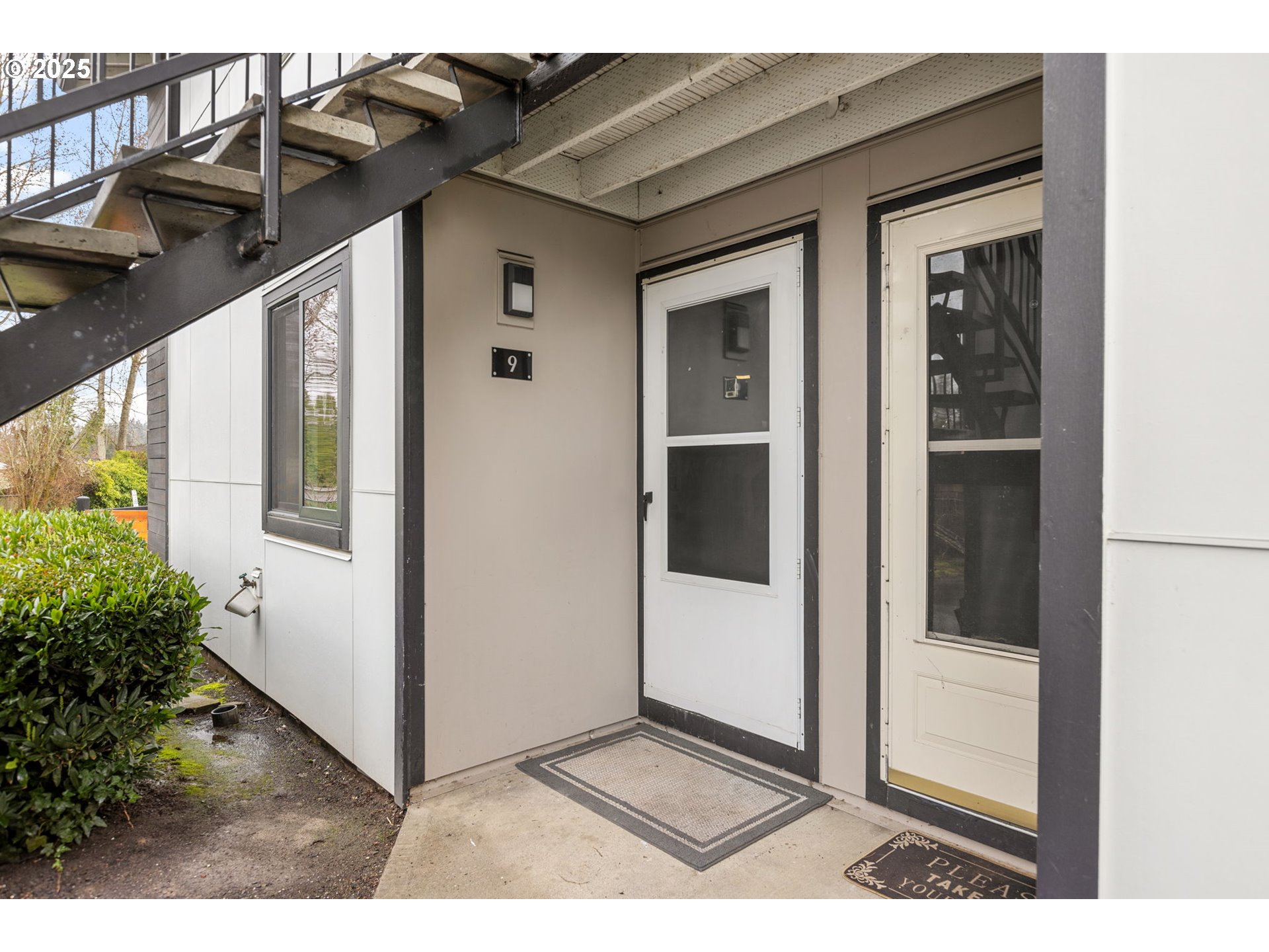 14095 Southwest Walker Road Beaverton, OR 97005 - Photo 21 of 27 Gallery Image 21