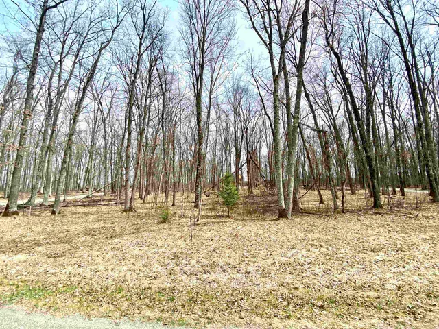 $71,900 | Hydro Court, Unit 7, Crivitz, WI 54114