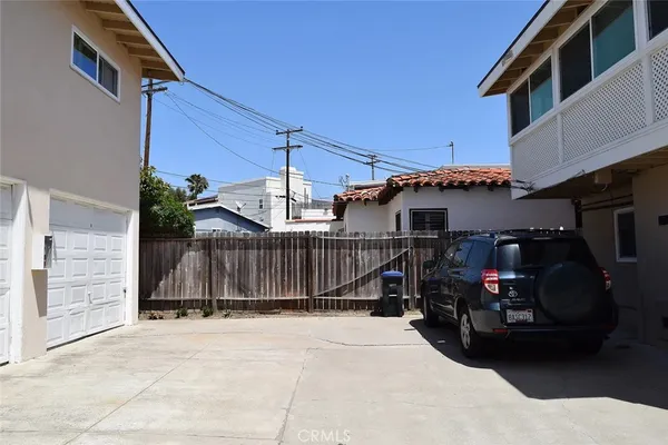 $3,595 | 318 West Avenida Palizada, Unit 2, San Clemente, CA 92672