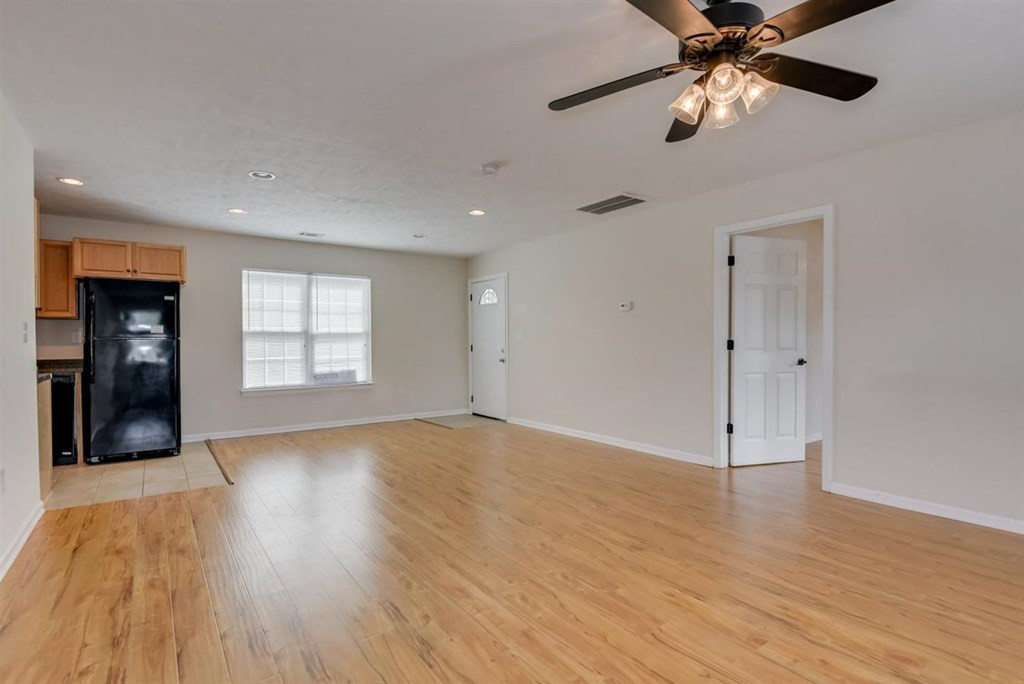 215-217 Hudson Road Aiken, SC 29801 - Photo 3 of 19