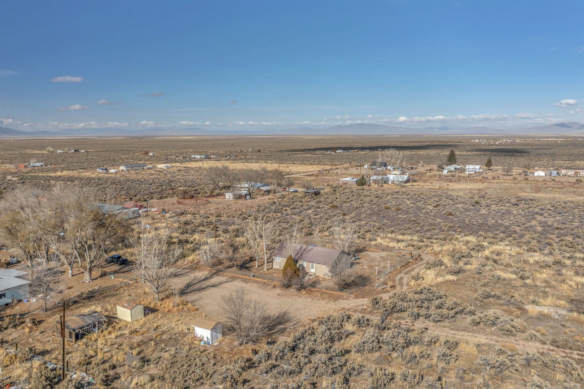 446-460 Lake View Drive Herlong, CA 96113 - Photo 11 of 13 a view of a city