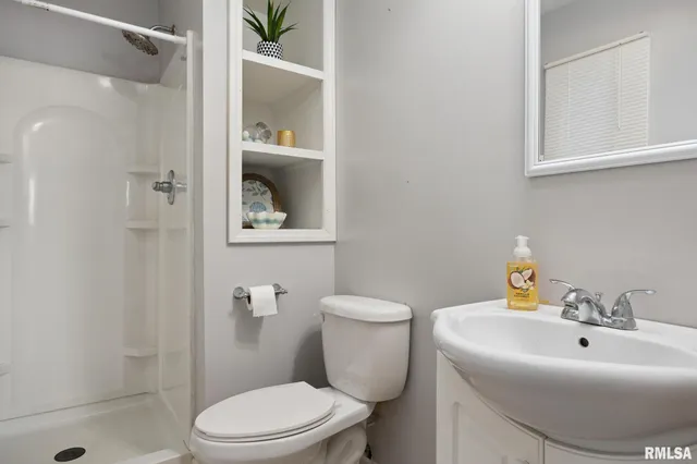 $2,250 | 107 Chestnut Drive, Morton, IL 61550