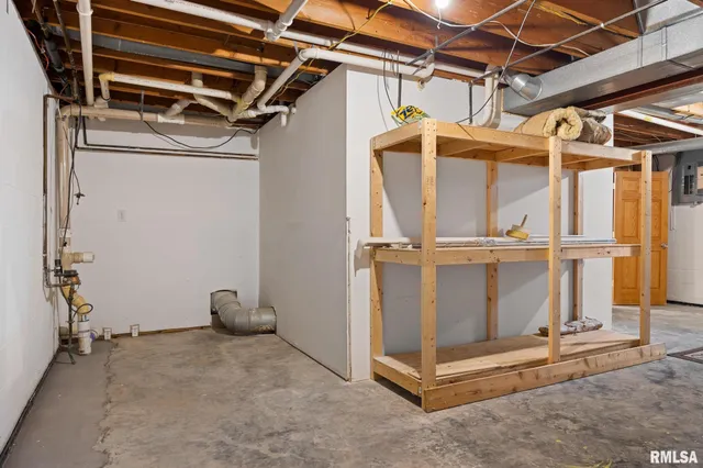 $2,250 | 107 Chestnut Drive, Morton, IL 61550