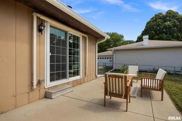 $2,250 | 107 Chestnut Drive, Morton, IL 61550