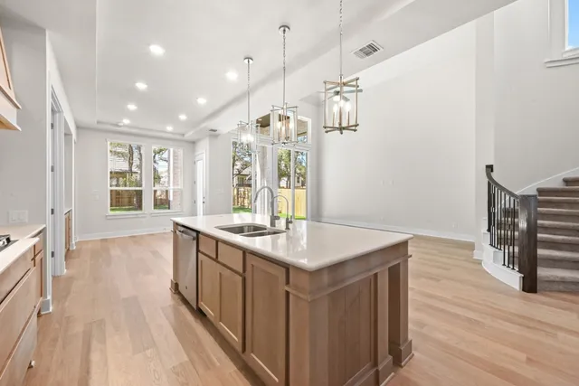 $949,787 | 268 Wood Thrush Run, Kyle, TX 78640