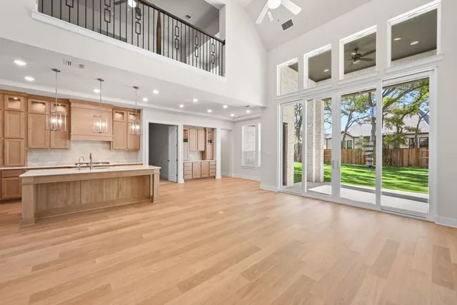 $949,787 | 268 Wood Thrush Run, Kyle, TX 78640