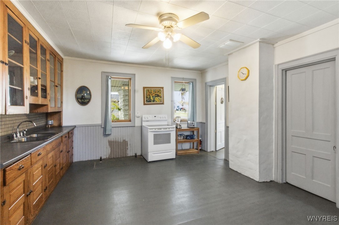 872 French Road Cheektowaga, NY 14227 - Photo 13 of 47