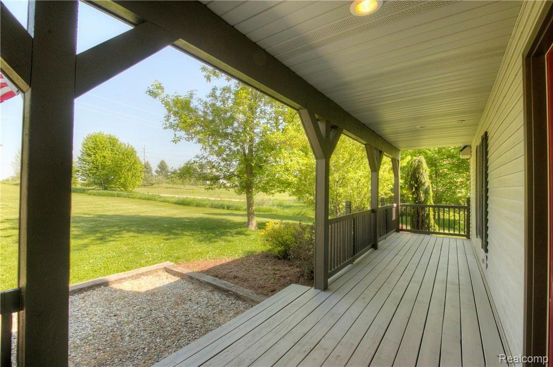 2524 South Bull Run Road Fowlerville, MI 48836 - Photo 6 of 61 930A1842_3_4.jpg