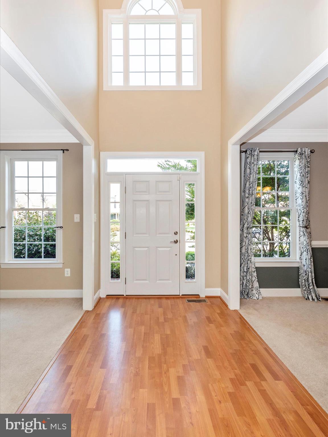 303 Saddleback Trail Mount Airy, MD 21771 - Photo 2 of 65 Foyer