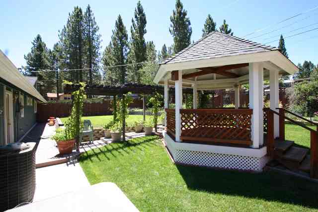 737 Ridge Street Portola, CA 96122 - Photo 4 of 9 Gallery Image 4