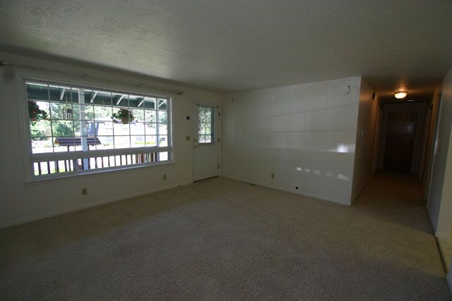737 Ridge Street Portola, CA 96122 - Photo 5 of 9 Gallery Image 5
