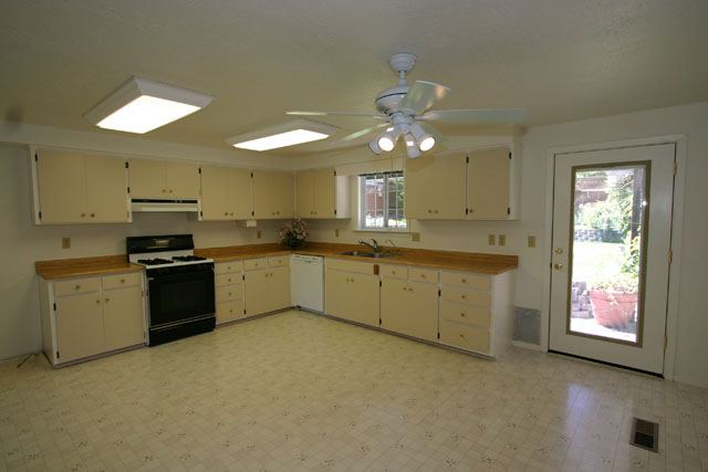 737 Ridge Street Portola, CA 96122 - Photo 7 of 9 Gallery Image 7