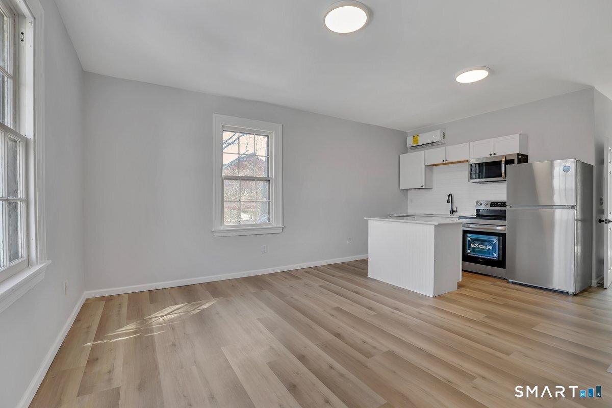 192 Hartford Road, Unit C Manchester, CT 06040 - Photo 3 of 11