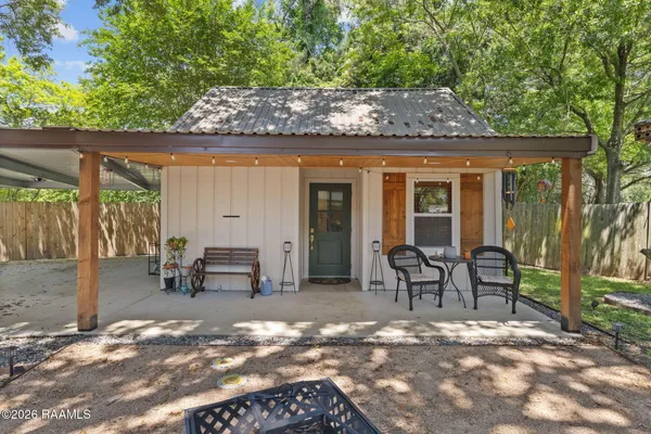 $1,200 | 325 Alice Drive, Unit B, Lafayette, LA 70503