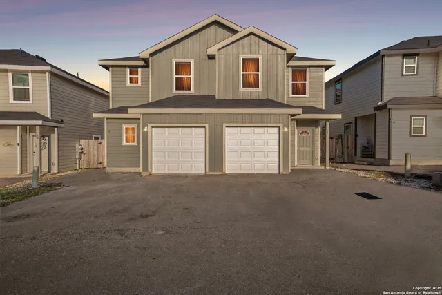 $1,395 | 7356 Misty Ridge Drive, Unit 14, Converse, TX 78109