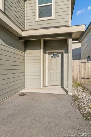 $1,395 | 7356 Misty Ridge Drive, Unit 14, Converse, TX 78109