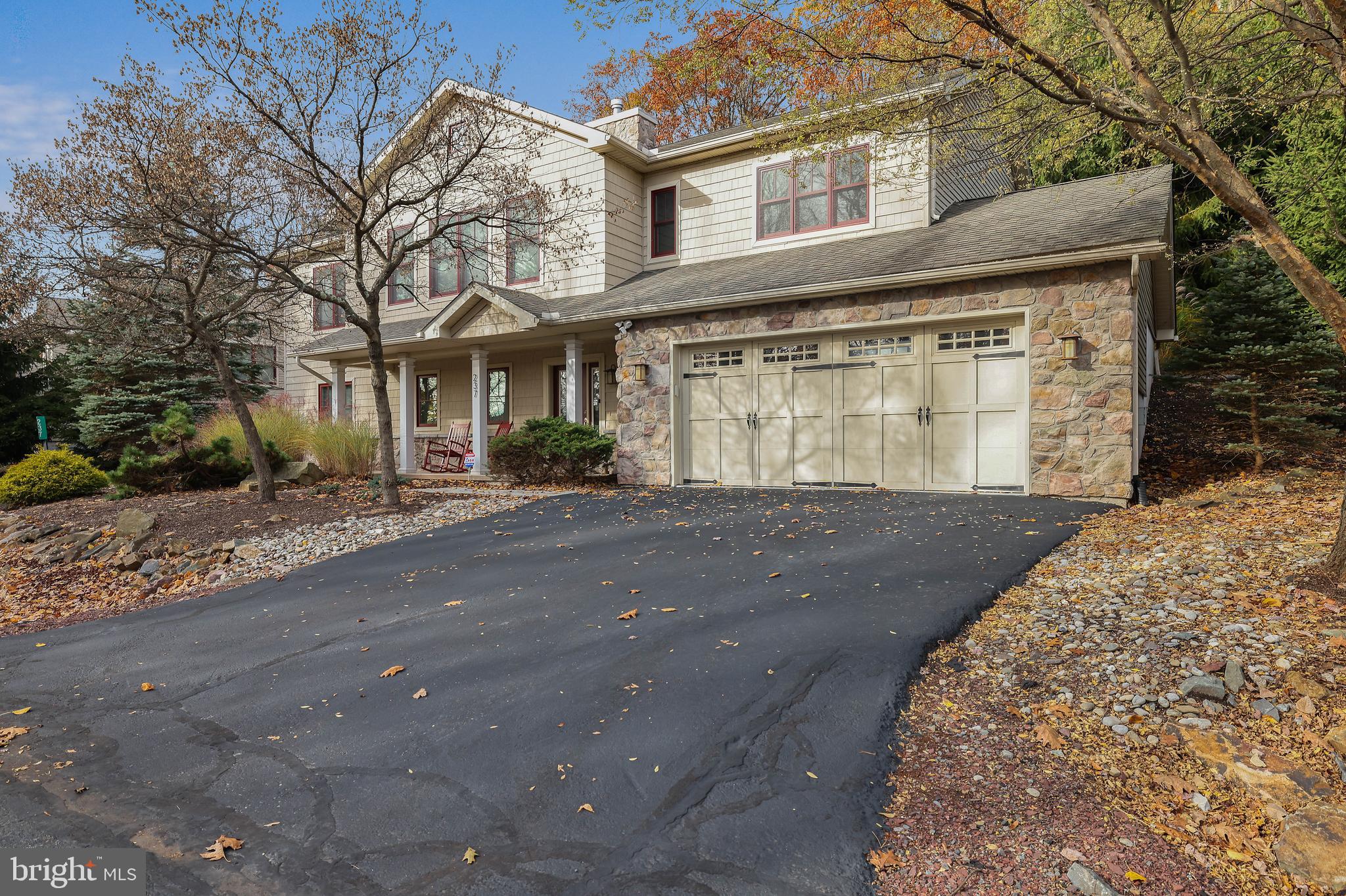 237 Longview Drive Lake Harmony, PA 18624 - Photo 3 of 56