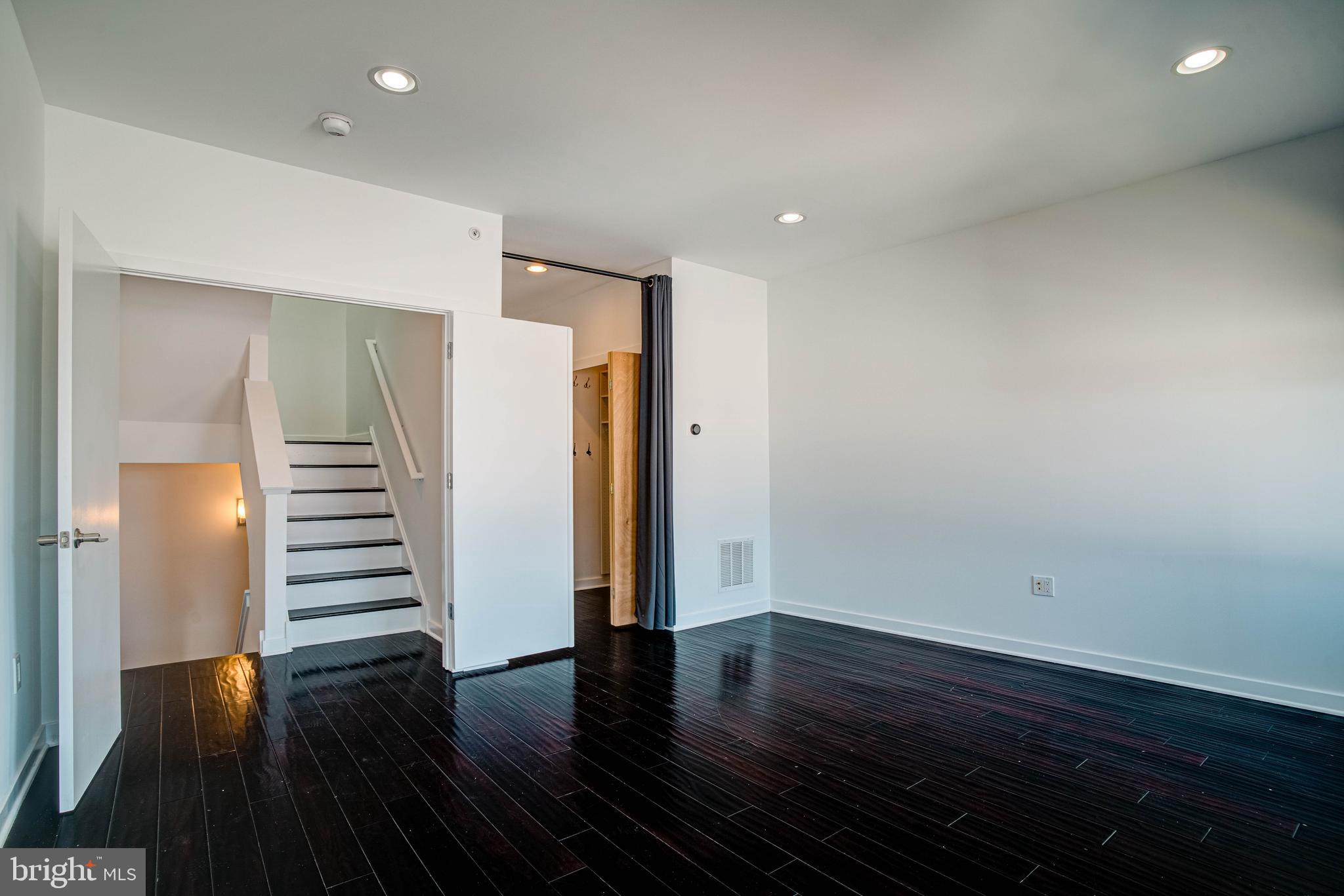 146 Master Street Philadelphia, PA 19122 - Photo 19 of 41